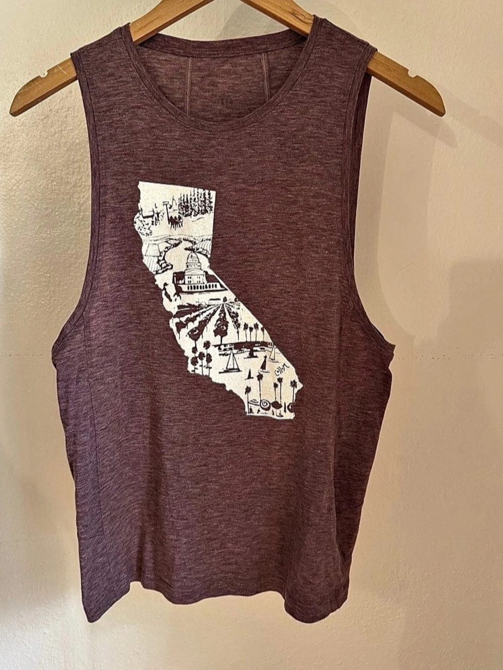 lululemon California Graphic Tank Top in Purple